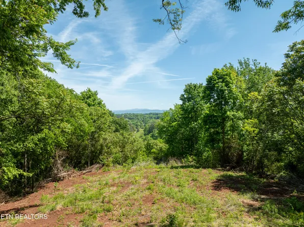 13389 Meadow Rd W, Lenoir City, TN 37772