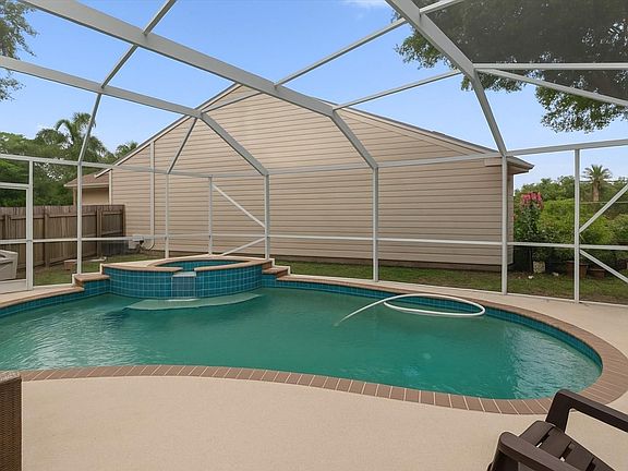 2nd image of 1600 SW 87th Avenue