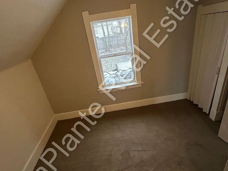 1804 Bigelow St — Photo 8