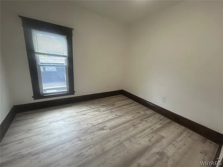 138 Austin St — Photo 10