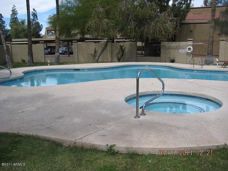 1st image of 850 S River Dr Unit 2068