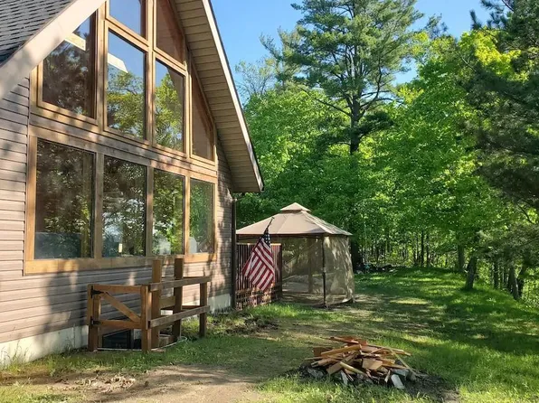 707 28th St NW, Hackensack, MN 56452