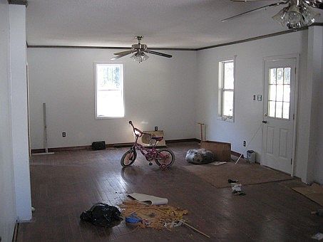 2nd image of 222 Baskett St