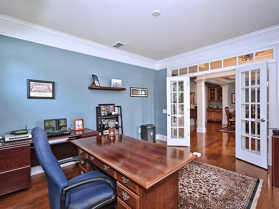 3rd image of 2907 Julian Glen Cir