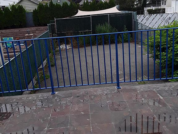 3rd image of 4001 Hylan Blvd #A