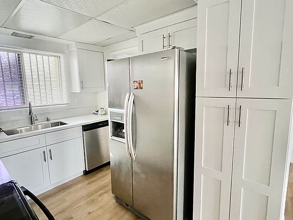 3rd image of 1015 N Michillinda Ave APT 114