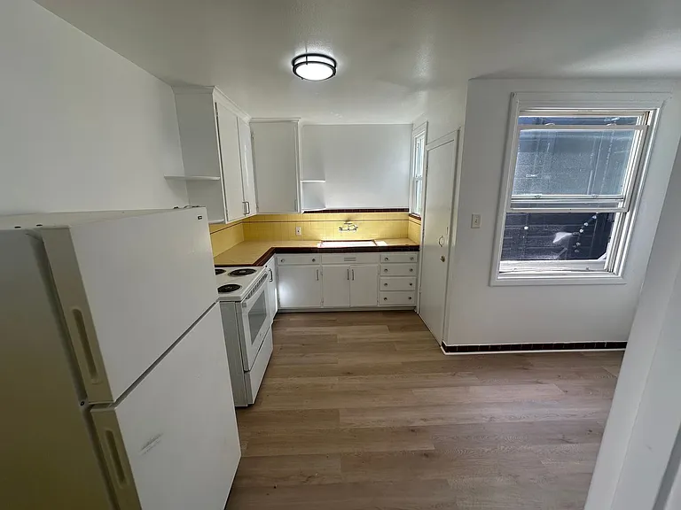 1571 Revere Ave #1129R — Photo 4