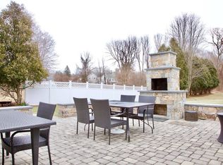 18 Cabot Rd, Holliston, MA 01746