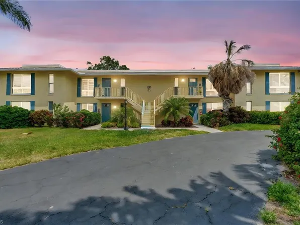 300 Palm DR #402, NAPLES, FL 34112