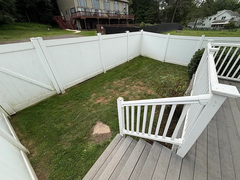 2247 Lakeside Dr — Photo 14