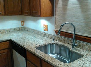18 Hawley Ave, Leominster, MA 01453