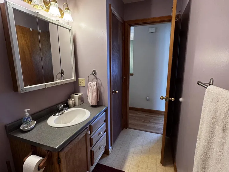 86 Birchwood Ave — Photo 12
