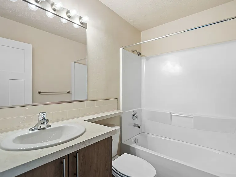 10008 N Colfax Rd #101-115 — Photo 51