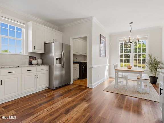 5th image of 3918 Caitlin Drive