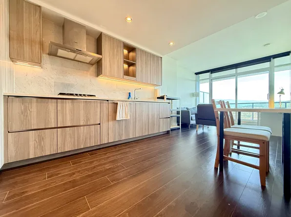 4730 Lougheed Hwy, Burnaby, BC