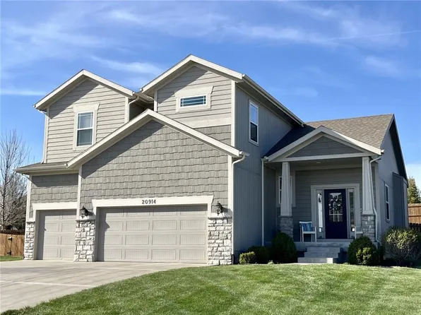 20914 W 49th St, Shawnee, KS 66218