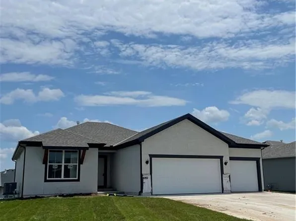 25178 W 148th Pl, Olathe, KS 66061