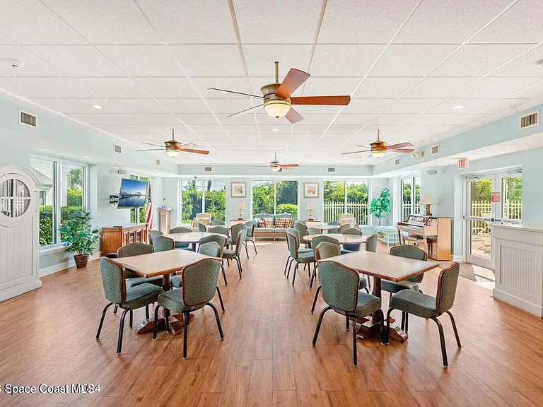 123 Seaport Blvd #T10 — Photo 29