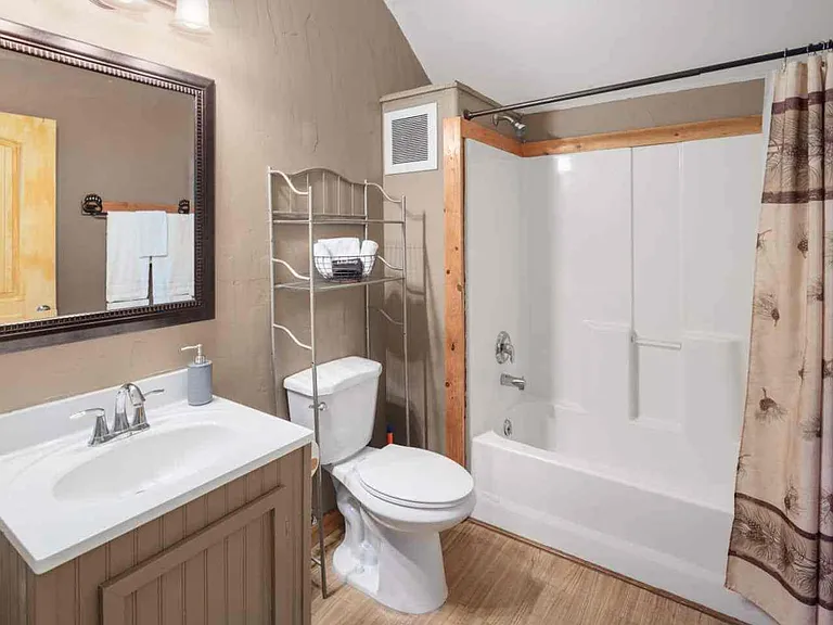 MountainView Bathoom