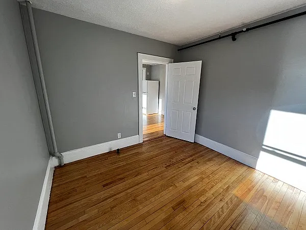 145 Main St — Photo 12