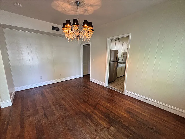600 Monticello Dr #1 — Photo 8