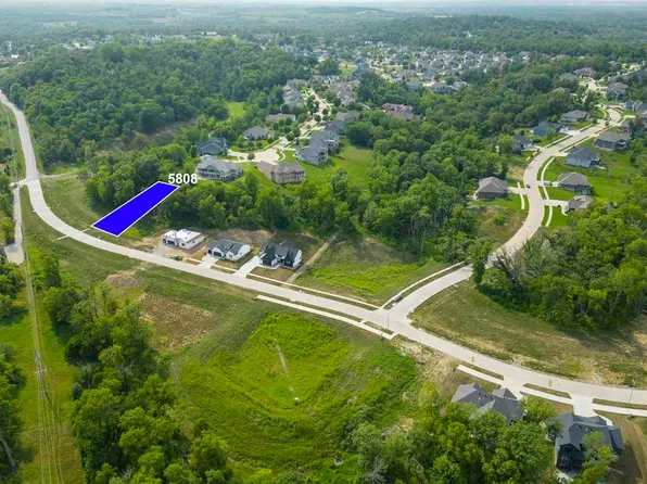 5808 Seminole Valley Trl NE, Cedar Rapids, IA 52411