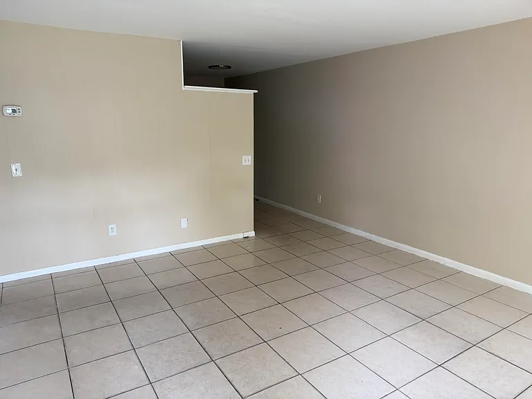 3778 Nokomis Ave — Photo 2