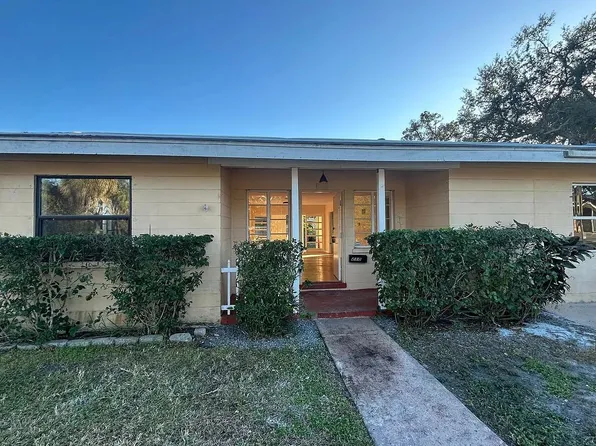 218 3rd Ave E, Bradenton, FL 34208