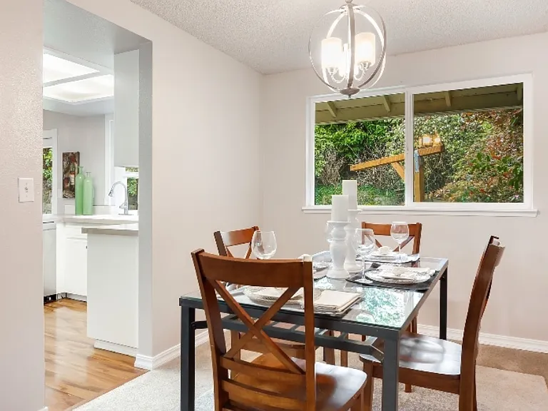 1512 Dayton Ct NE #1 — Photo 4