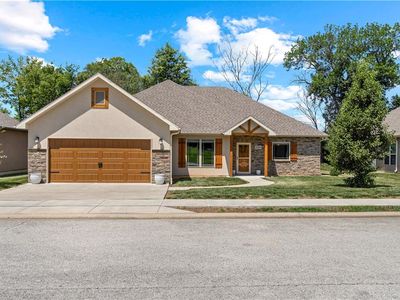 2255 Stonegate Dr, Nevada, MO, 64772
