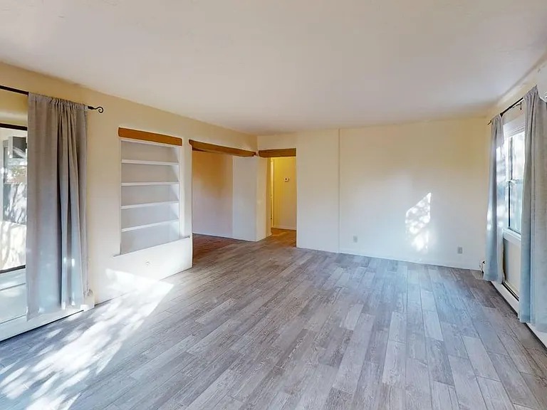 948 Los Lovatos Rd — Photo 2