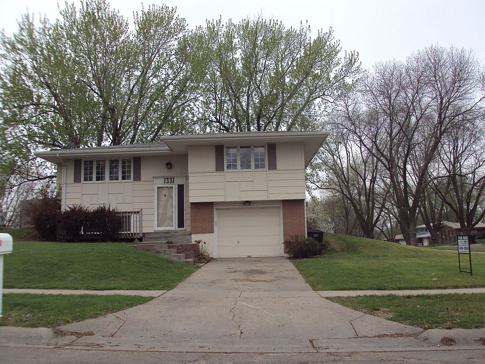 1st image of 1331 N 79th St