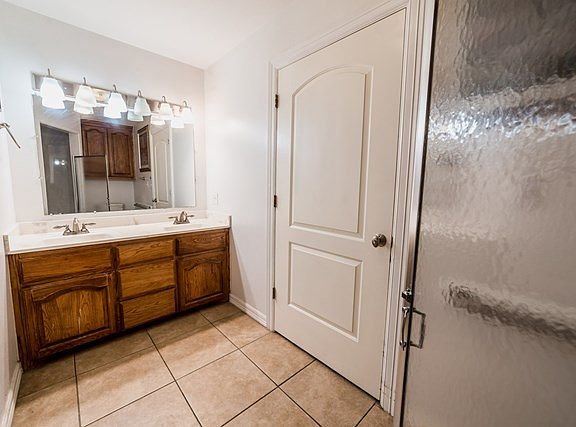 5th image of 3320 Alcatraz St