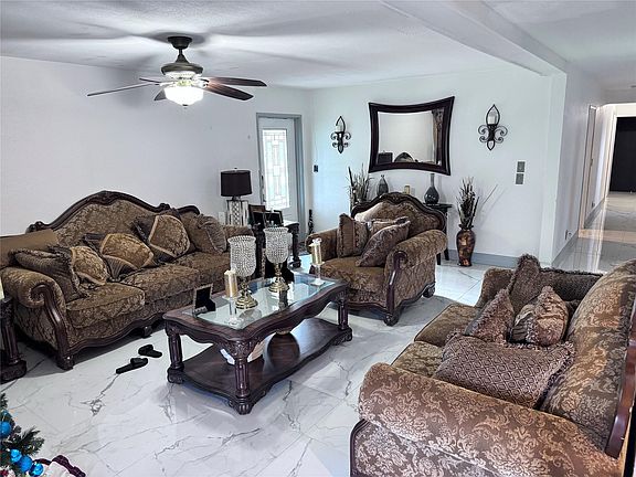 4th image of 7900 NW 74th Avenue