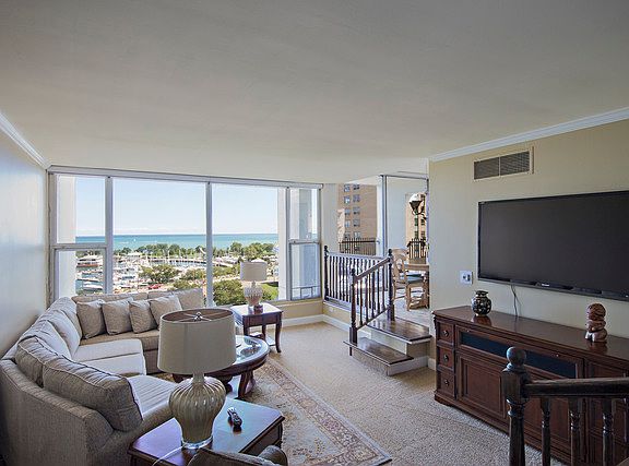 3rd image of 3200 N Lake Shore Dr APT 901