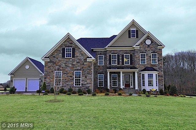 1st image of 30 Everett Ln