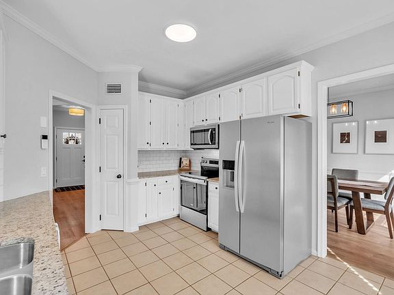 5th image of 417 Roberts Rd