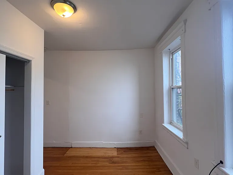 2647 Kennedy Blvd #8 — Photo 9