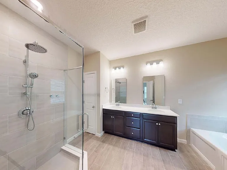 3965 Cloverdale Ct — Photo 8