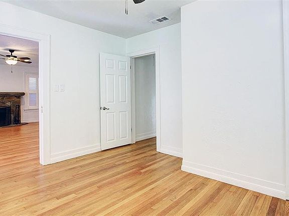 5th image of 4104 Birchman Ave