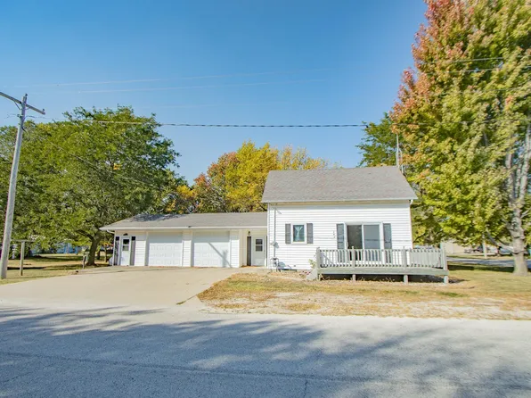 103 N Elder Ave, Graettinger, IA 51342