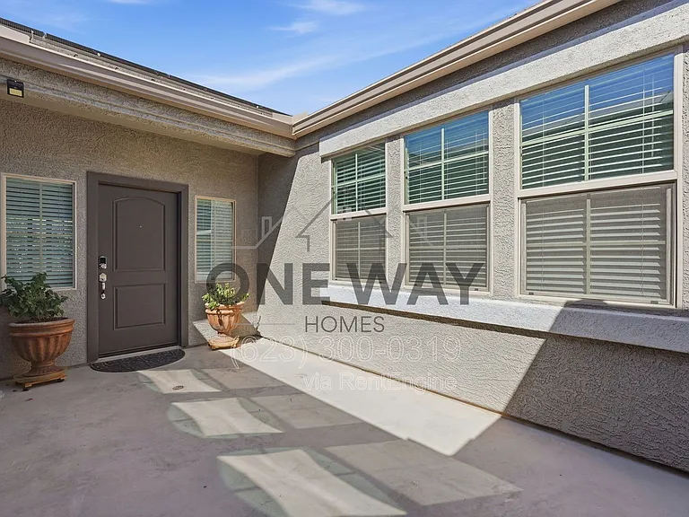30558 W Clarendon Ave — Photo 4