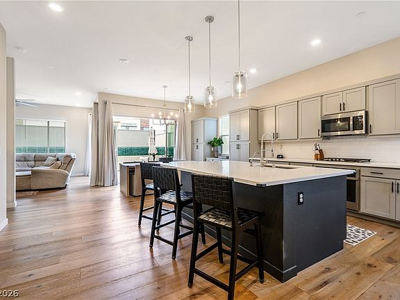 5th image of 4142 Ombre St