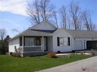 12 Hedgerow Pl #12, New Middletown, OH 44442