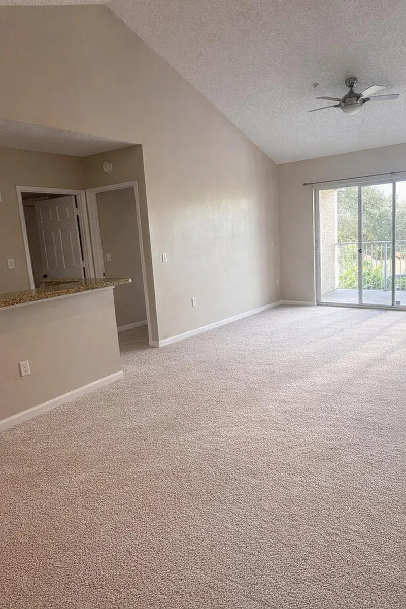 Building Photo - 272 Village Blvd #7305