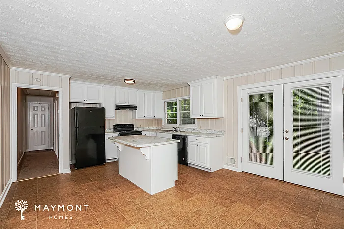 310 Sunset Dr — Photo 6