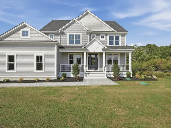7 Ursulas Way, Seekonk, MA 02771