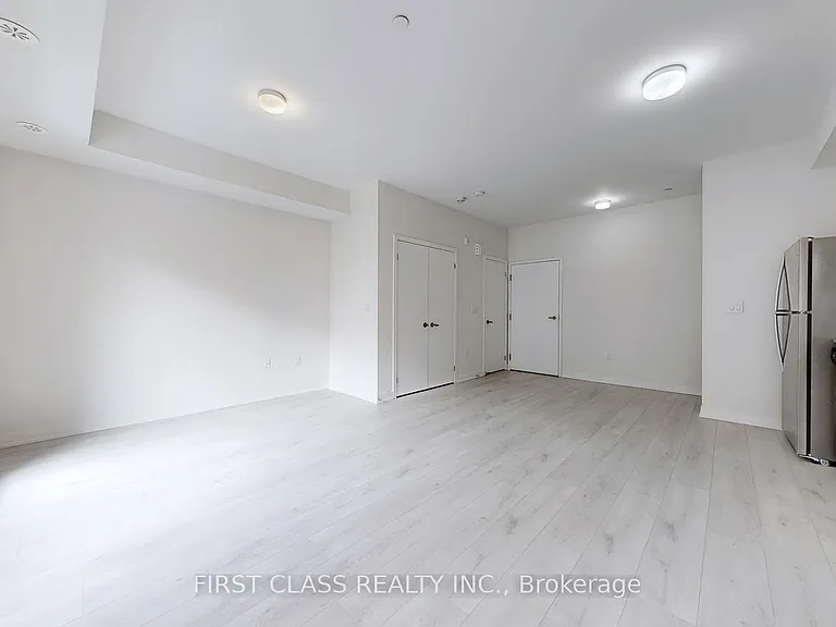 3409 Ridgeway Dr #13 — Photo 6