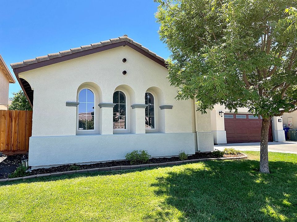 2nd image of 141 Bewicks Cir