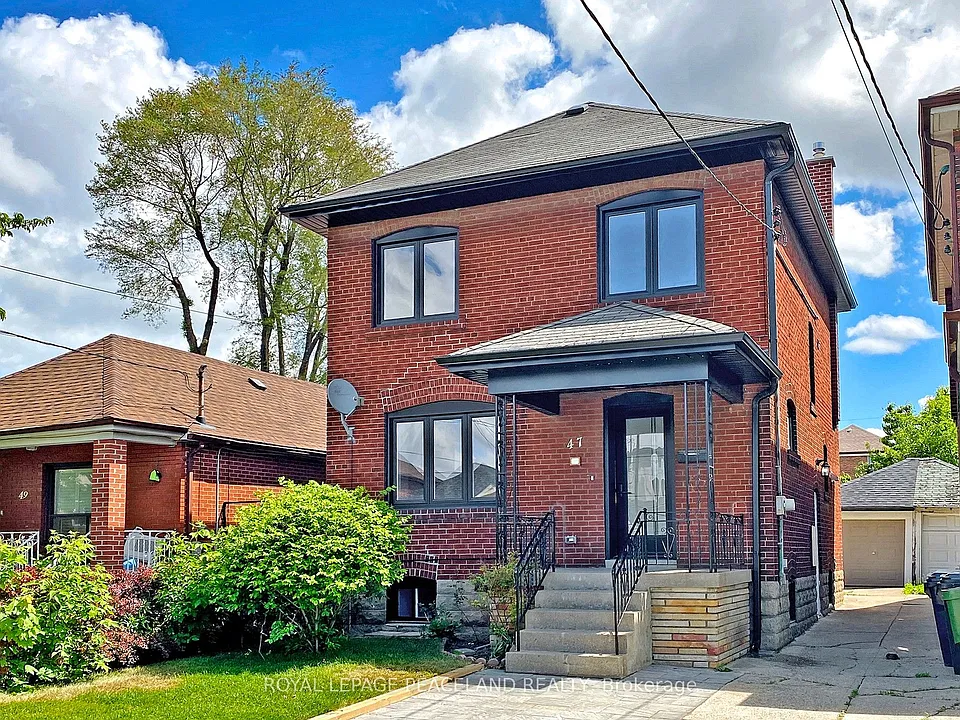 47 Chamberlain Ave